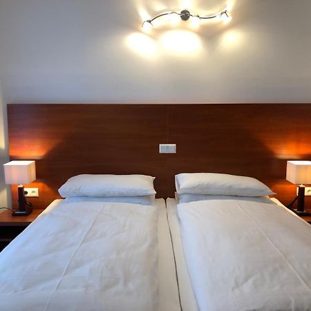 Hotel Mirabell エルランゲン エクステリア 写真