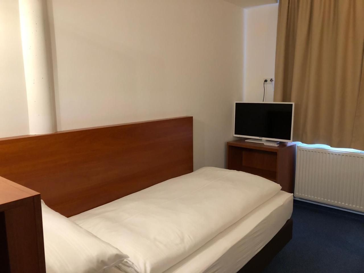 Hotel Mirabell エルランゲン エクステリア 写真