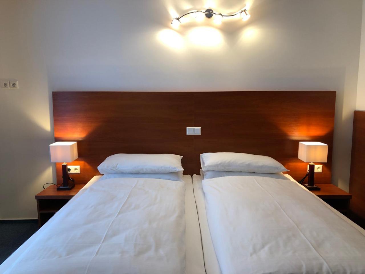 Hotel Mirabell エルランゲン エクステリア 写真